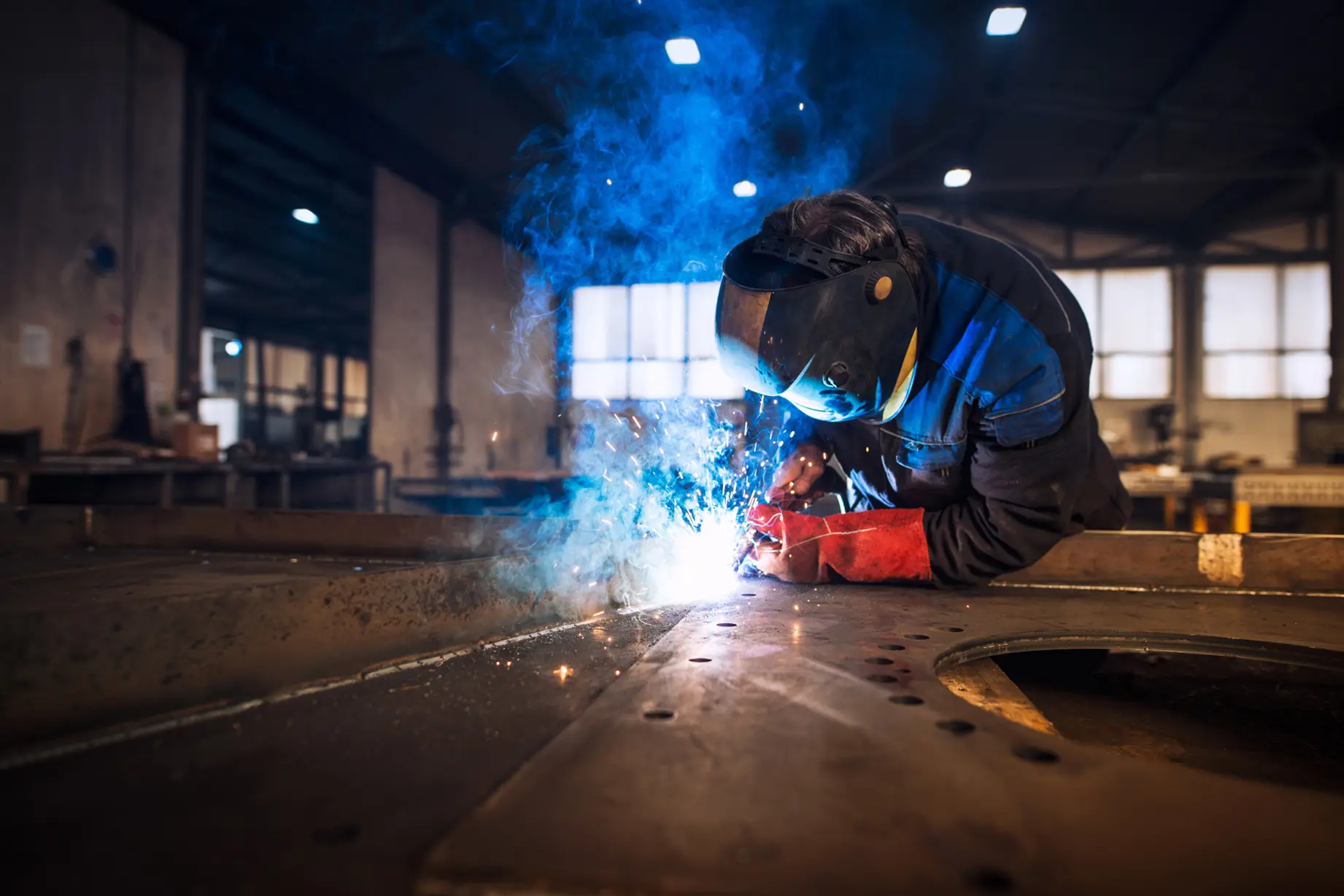 Equipe técnica da Baldon Engemetal fabricando estrutura metálica