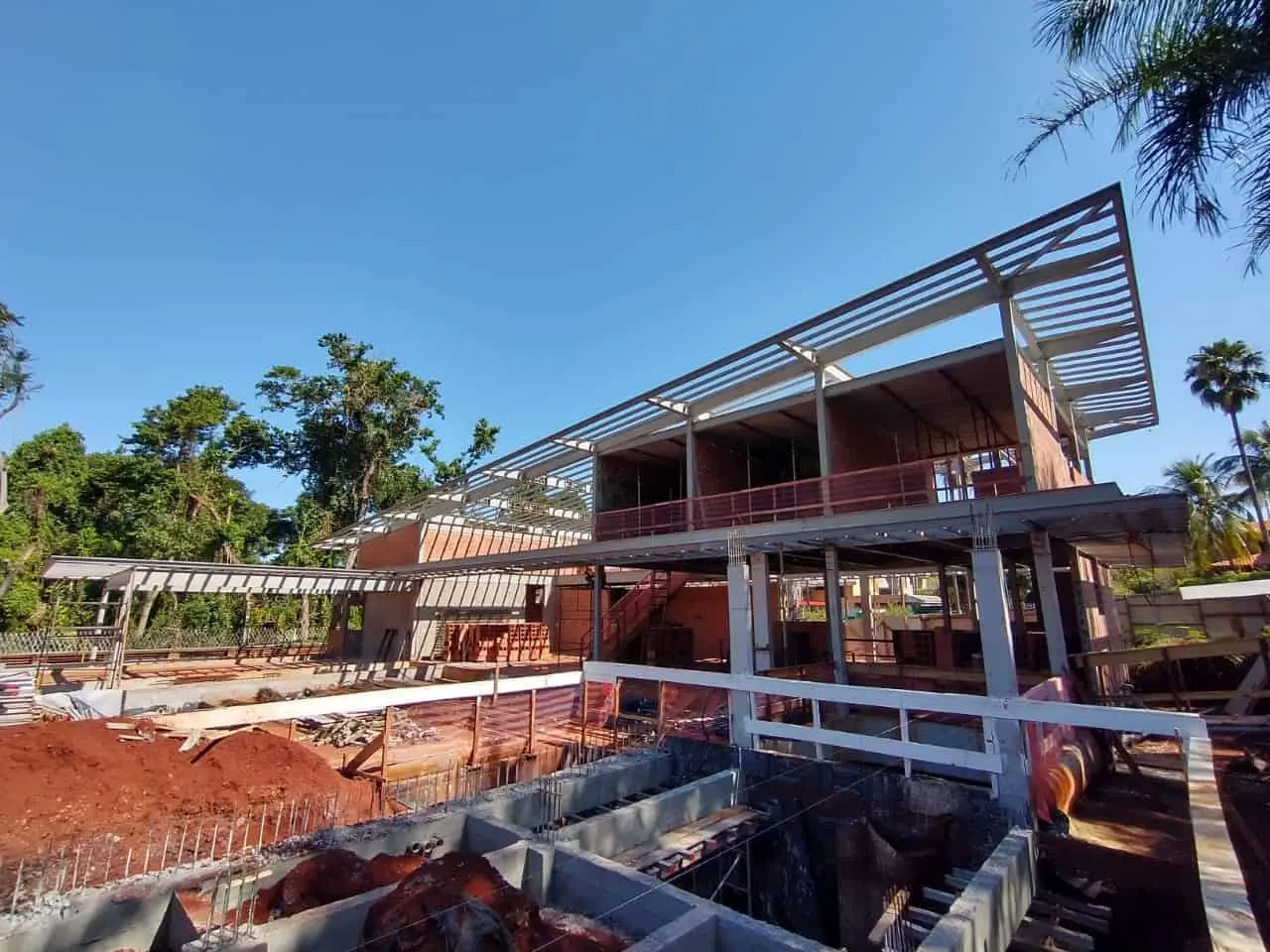 Predial e residencial em estrutura metálica pela Baldon Engemetal